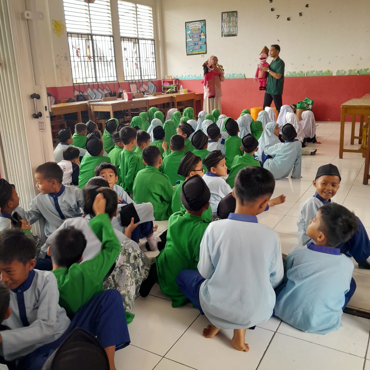 Perpustakaan Keliling ke SDN 11 Kampung Jua, Kecamatan Lubuk Begalung